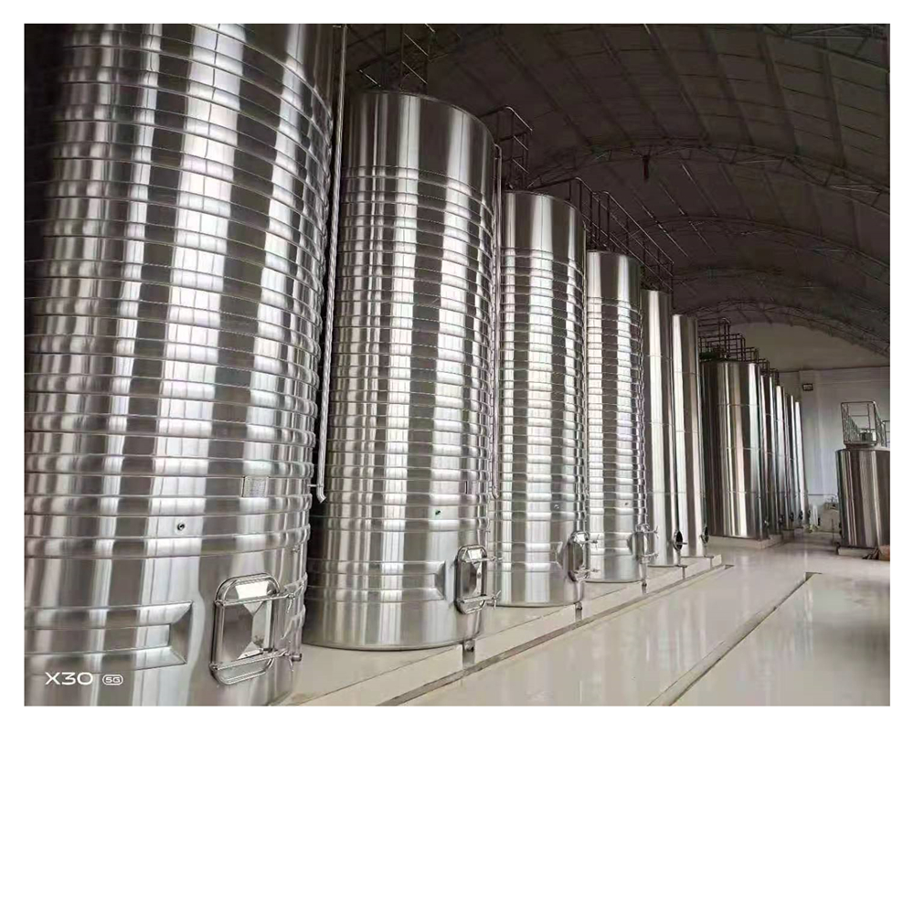 Hochwertiger 8000-Liter-Weintank aus Edelstahl für die Weinherstellung